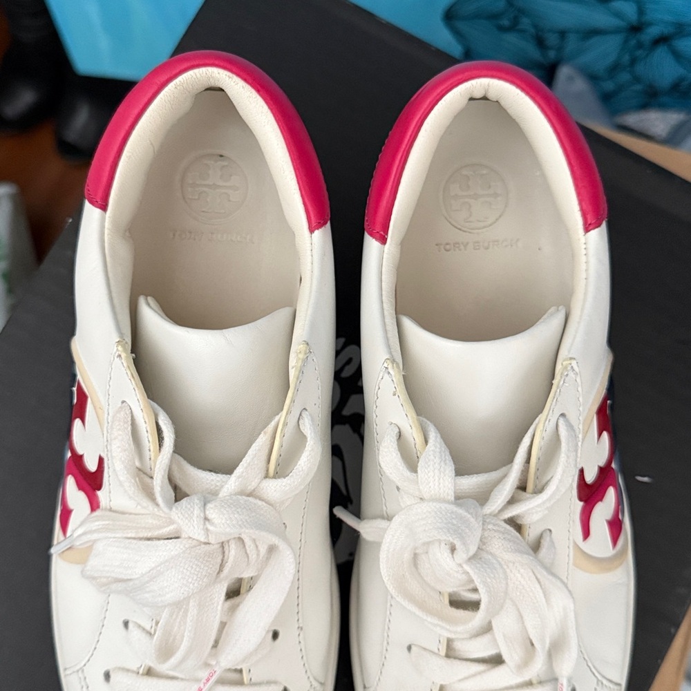 Tory Burch Lace-up Sneaker size 6 - Picture 4 of 6